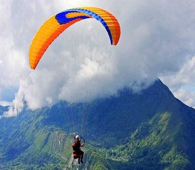 Paragliding (Vagamon)